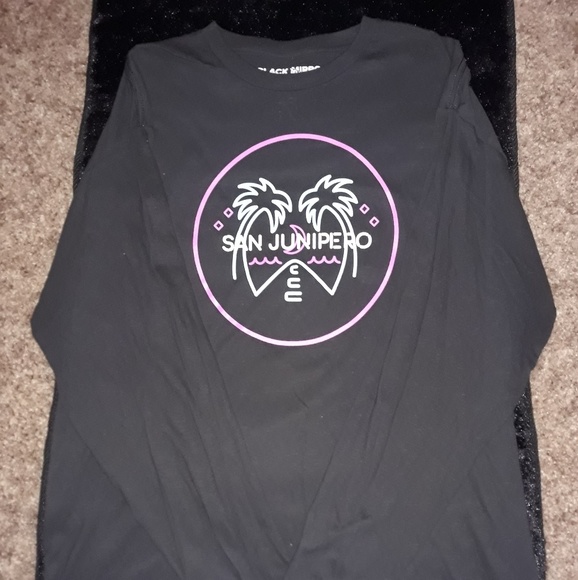 Black Mirror Graphic Tee - Picture 1 of 2